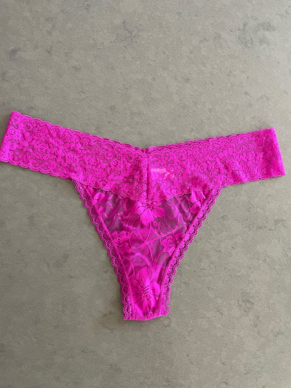 NWOT Aerie Fuchsia Hipster Thong